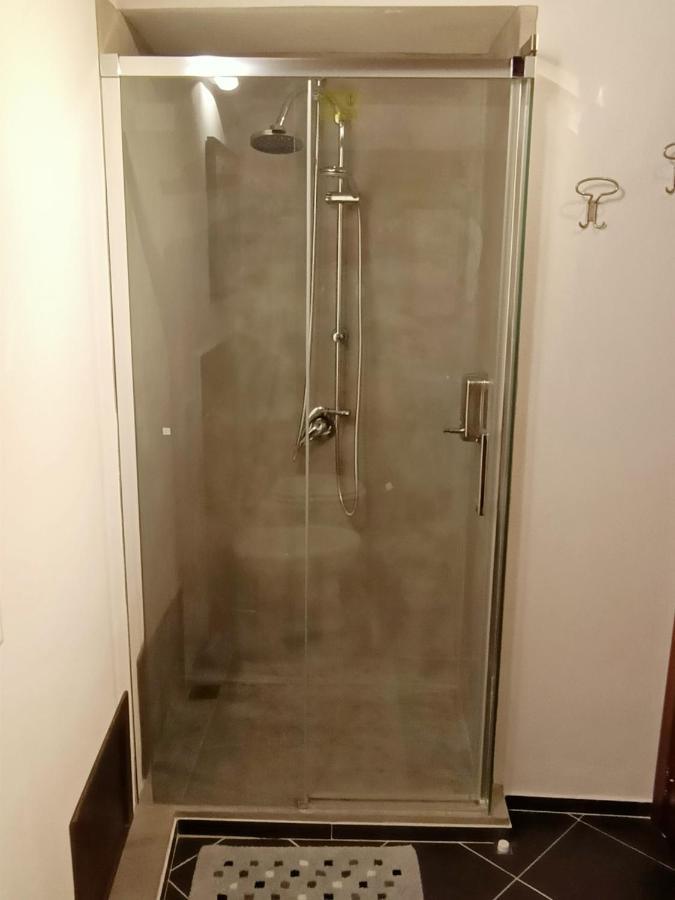 Camera Deluxe (2 Adulti + 1 Bambino)